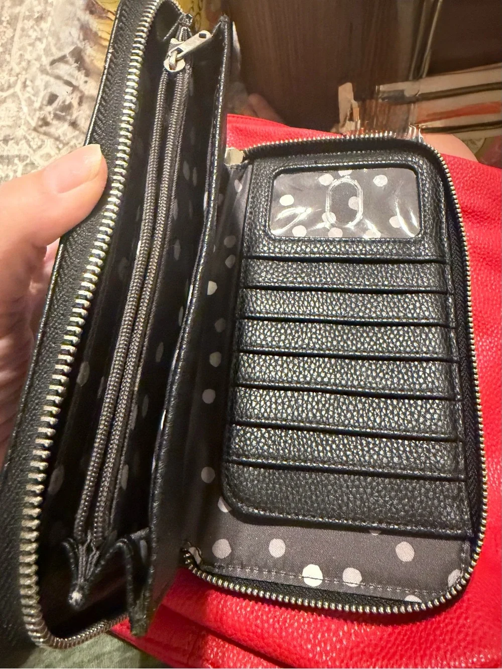 thirty-one all about the Benjamins black Textured Wallet including strap